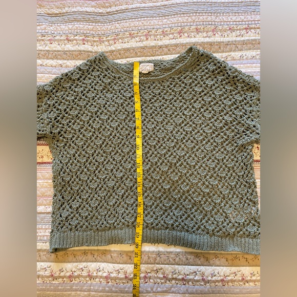 Artelier Nicole Miller sage green open knit sweater in size medium - Picture 2 of 5